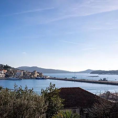 4 Seasons - Апартаменты *