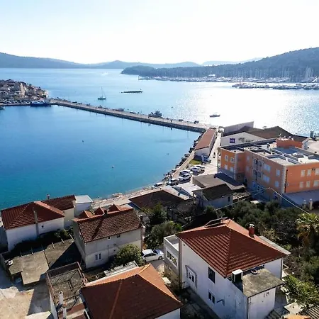 Апартаменты 4 Seasons - Рогозница