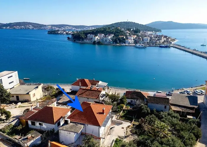 4 Seasons - * Rogoznica (Sibenik-Knin)